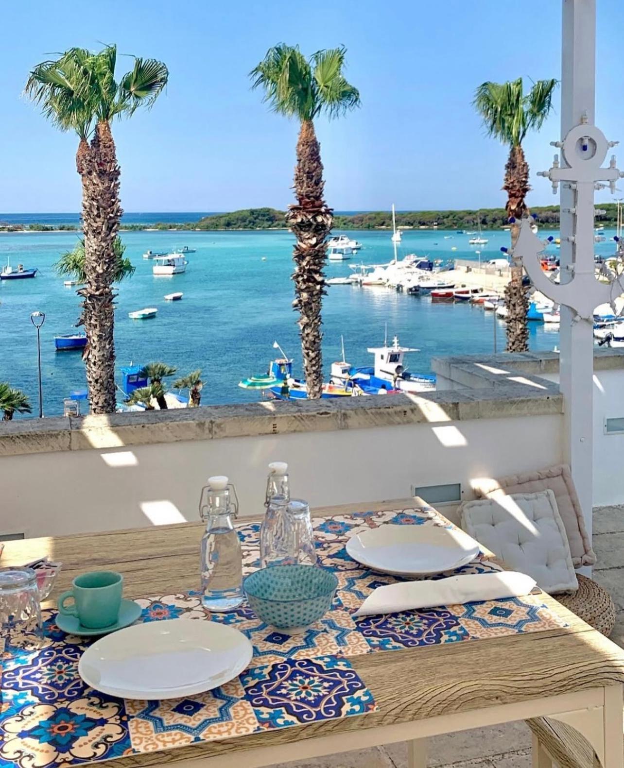 Casa Clementina Rooms Vista Mare ポルト・チェザーレオ エクステリア 写真