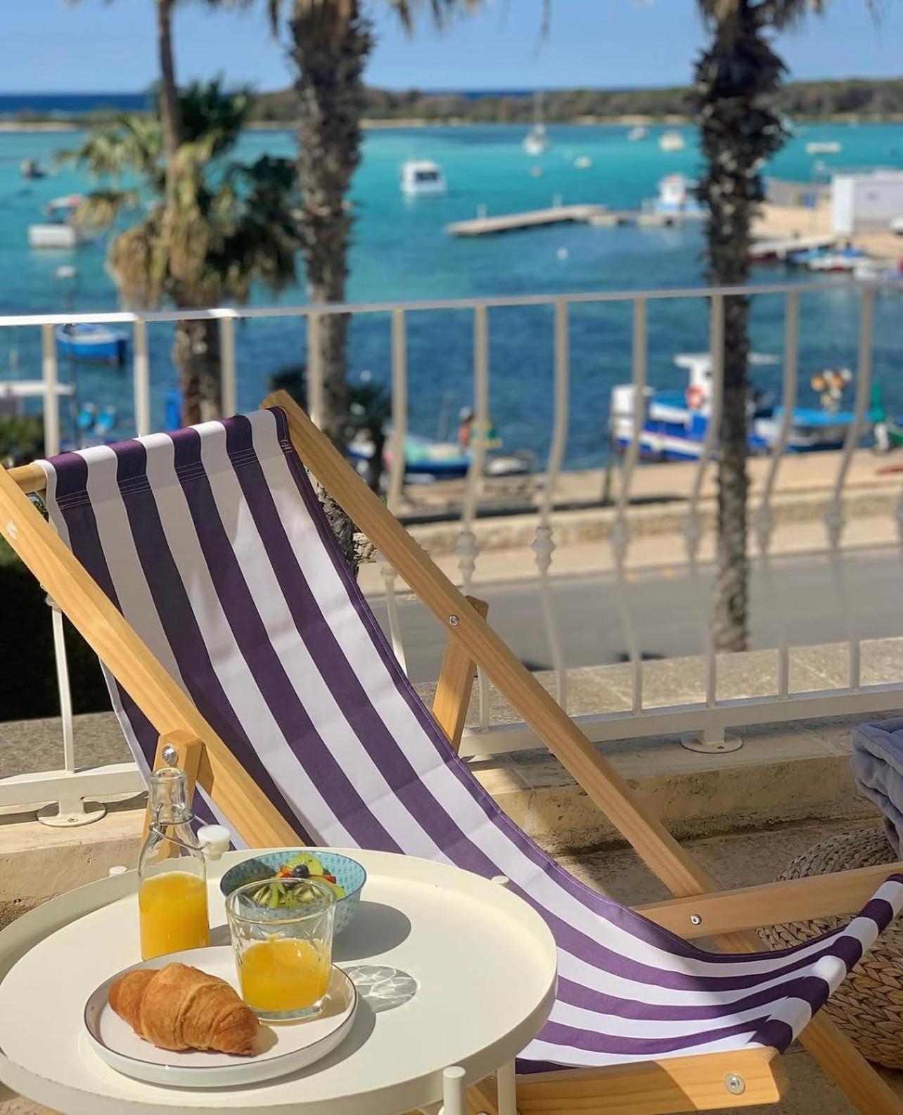 Casa Clementina Rooms Vista Mare ポルト・チェザーレオ エクステリア 写真